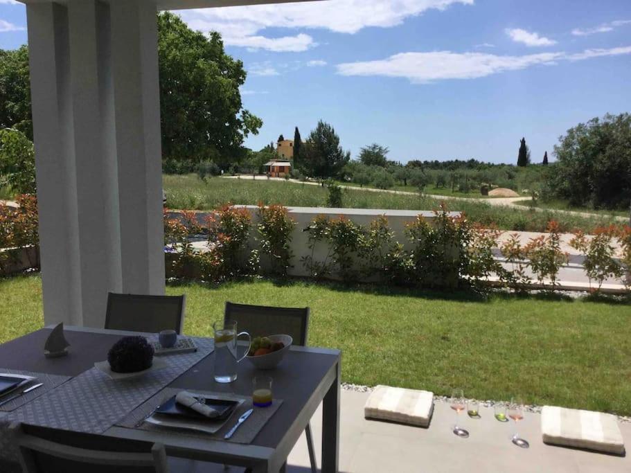 Apartment Capo D'Oro ロヴィニ エクステリア 写真